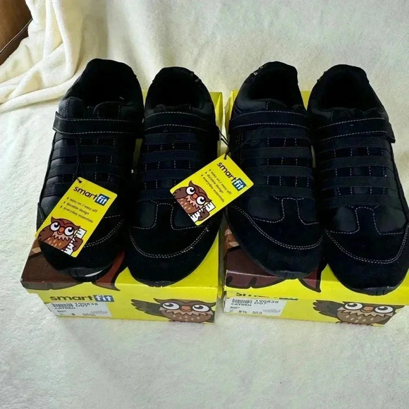Cayden Runner Smart Fit Black Athletic Shoes Size 5 New in Box (one pair) - Picture 5 of 7